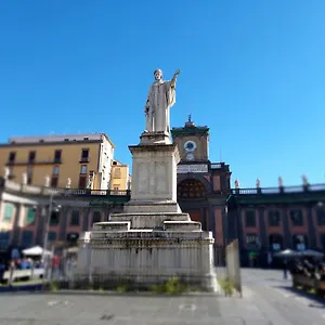 https://a-due-passi-da-dante.hotels-amalfi.com